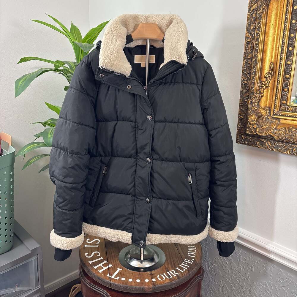 Michael Kors Faux Shearling Trim Quilted Puffer Jacket - Women’s M